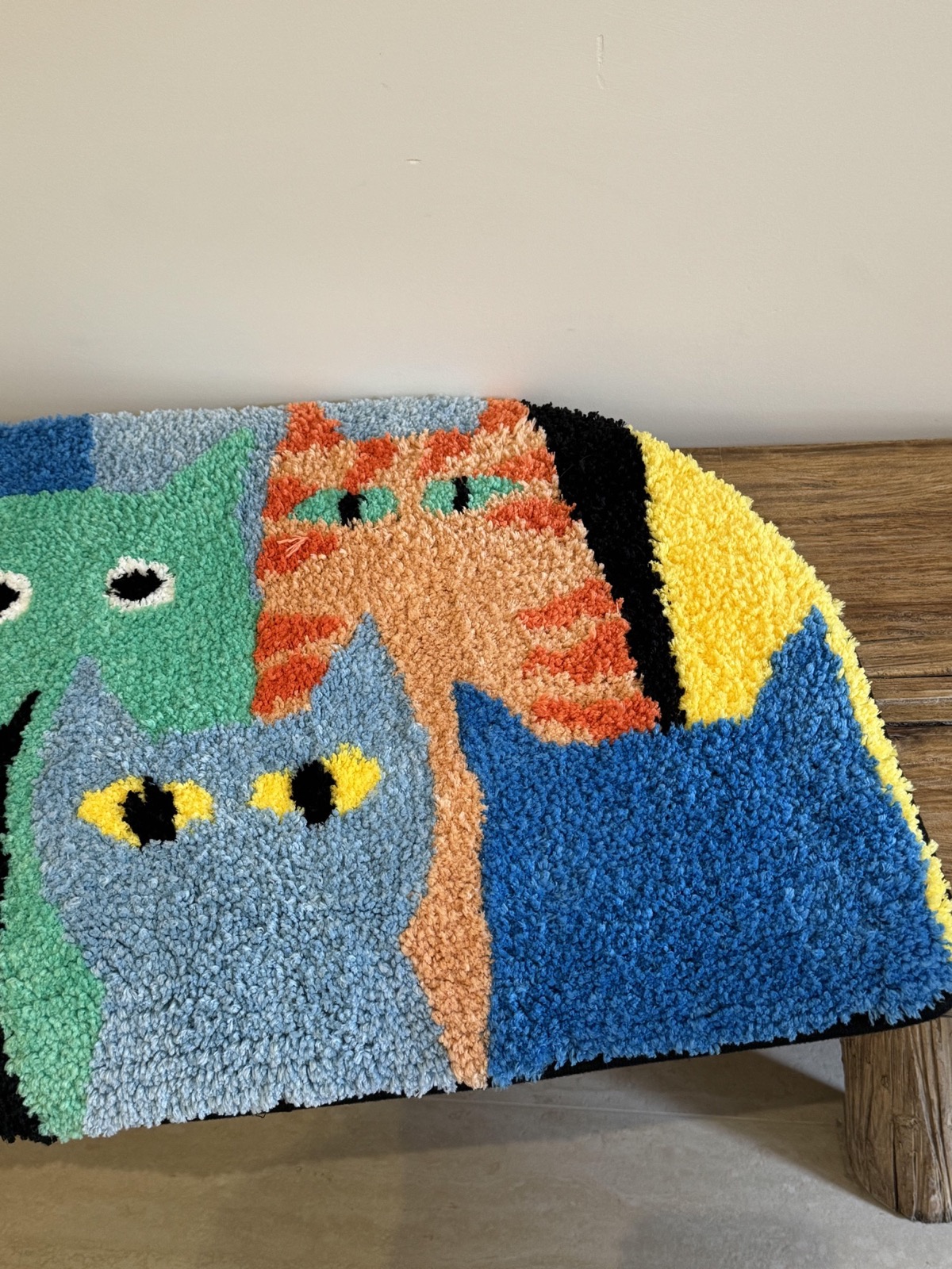Graffiti Cat Tufted Rug | Dopamine Pop Art Bath Mat (50x80cm) - Image 5